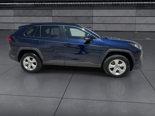 Used 2019 Toyota RAV4 XLE FWD image 9