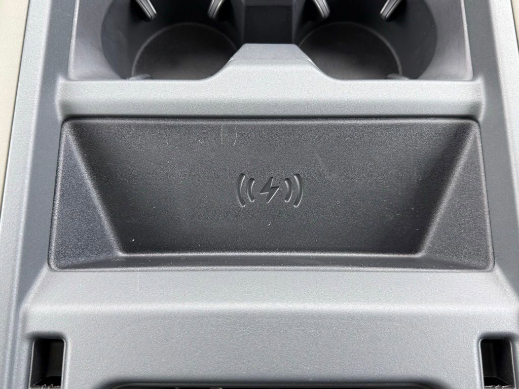 New 2026 Land Rover Defender 110 S image 22