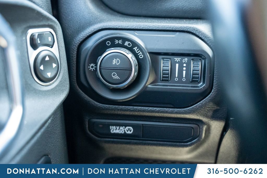 Used 2021 Jeep Gladiator Overland w/ Uconnect 4C Nav & Sound Group image 14