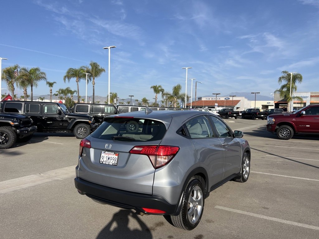 Used 2017 Honda HR-V LX image 8