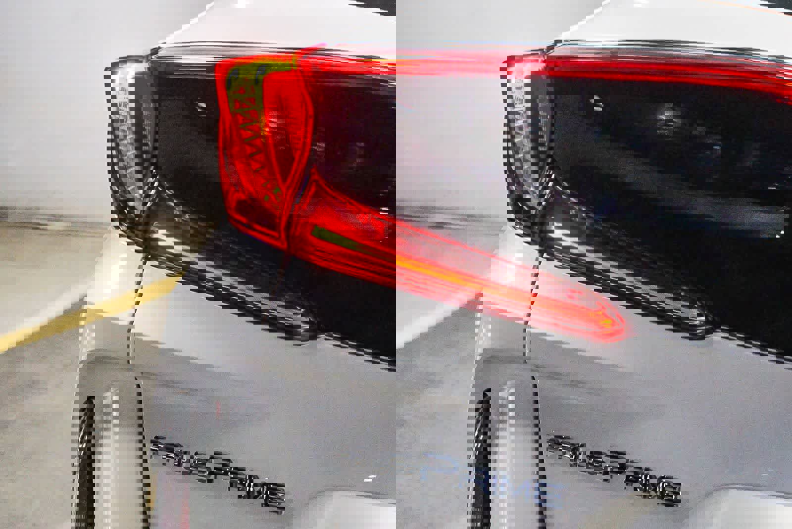 Certified 2019 Toyota Prius Prime Advanced w/ Carpet Mat Package image 12