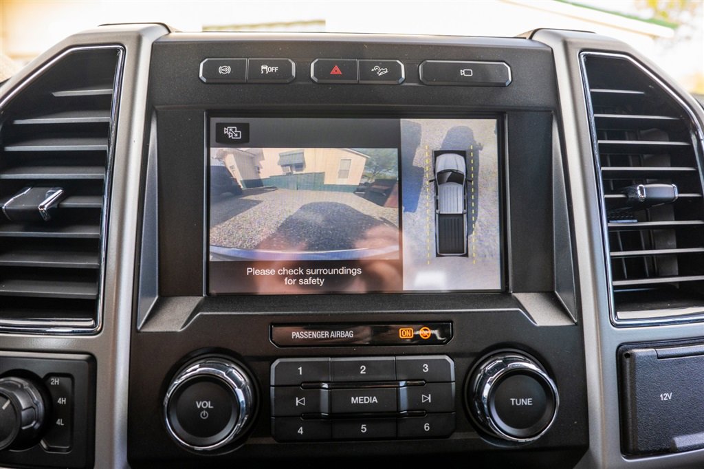 Used 2019 Ford F350 Lariat w/ Lariat Ultimate Package AWD/4WD image 23