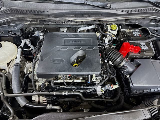 Used 2020 Ford Escape SE image 32