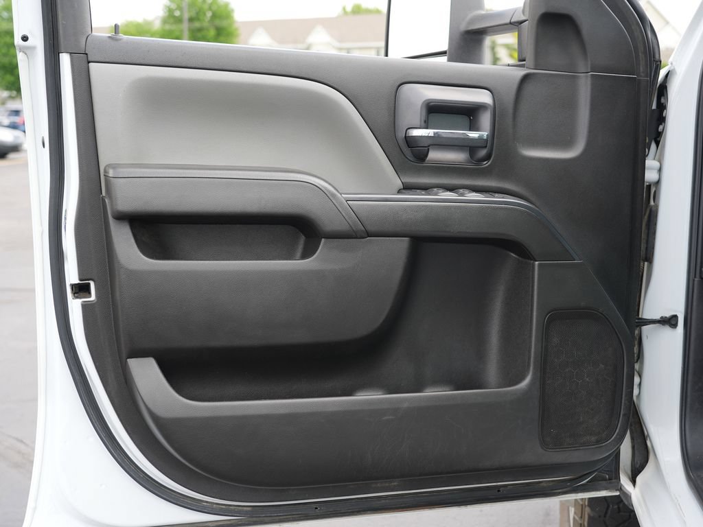 Used 2018 Chevrolet Silverado 3500 W/T AWD/4WD image 21