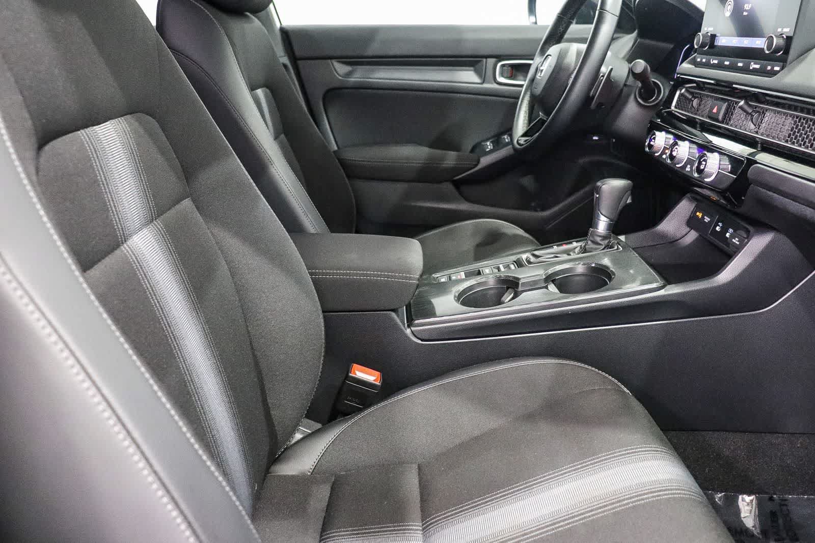 Used 2025 Honda Civic Sport image 16