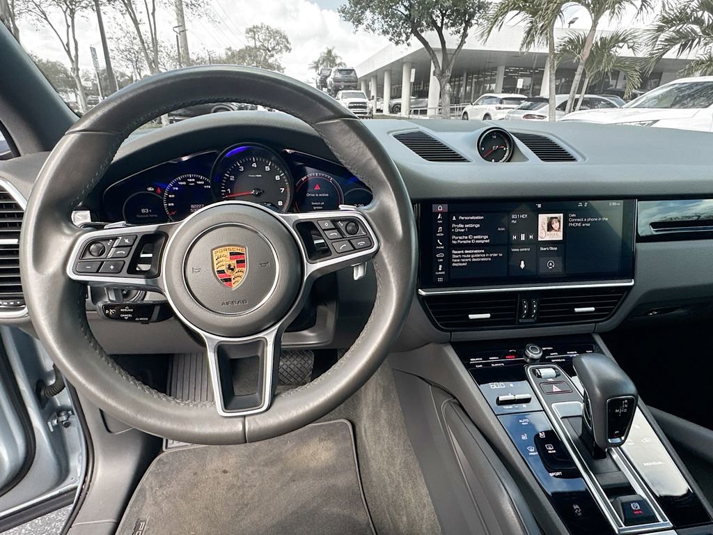 Used 2019 Porsche Cayenne Base image 12