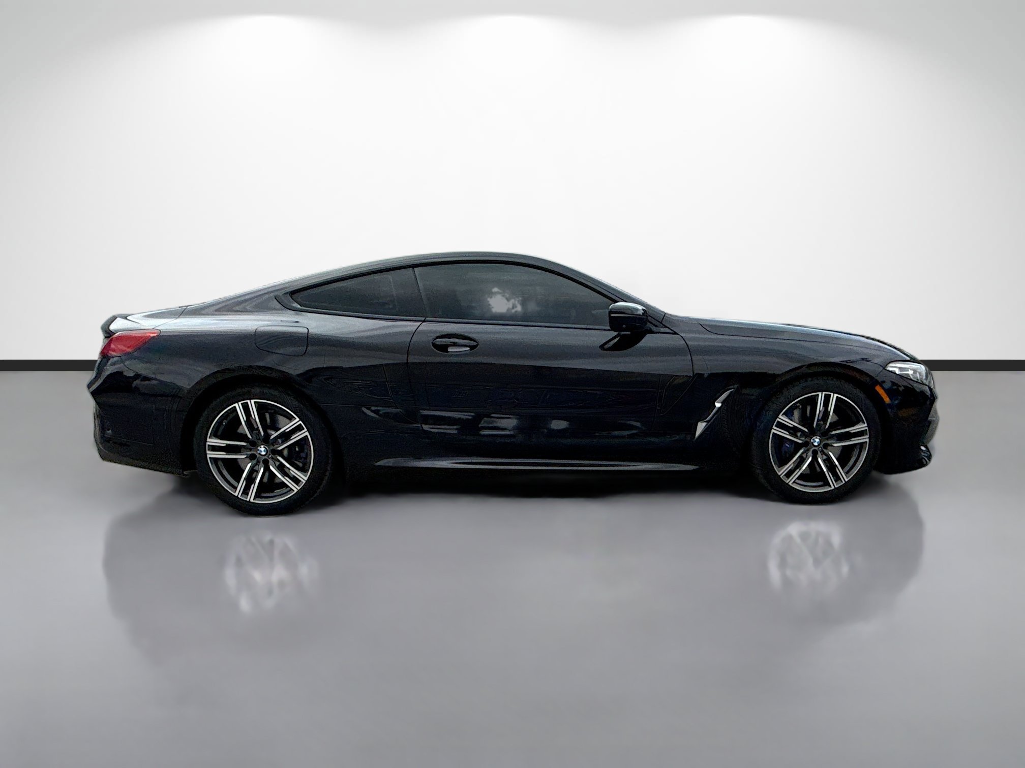 Used 2022 BMW 840i Coupe RWD image 2