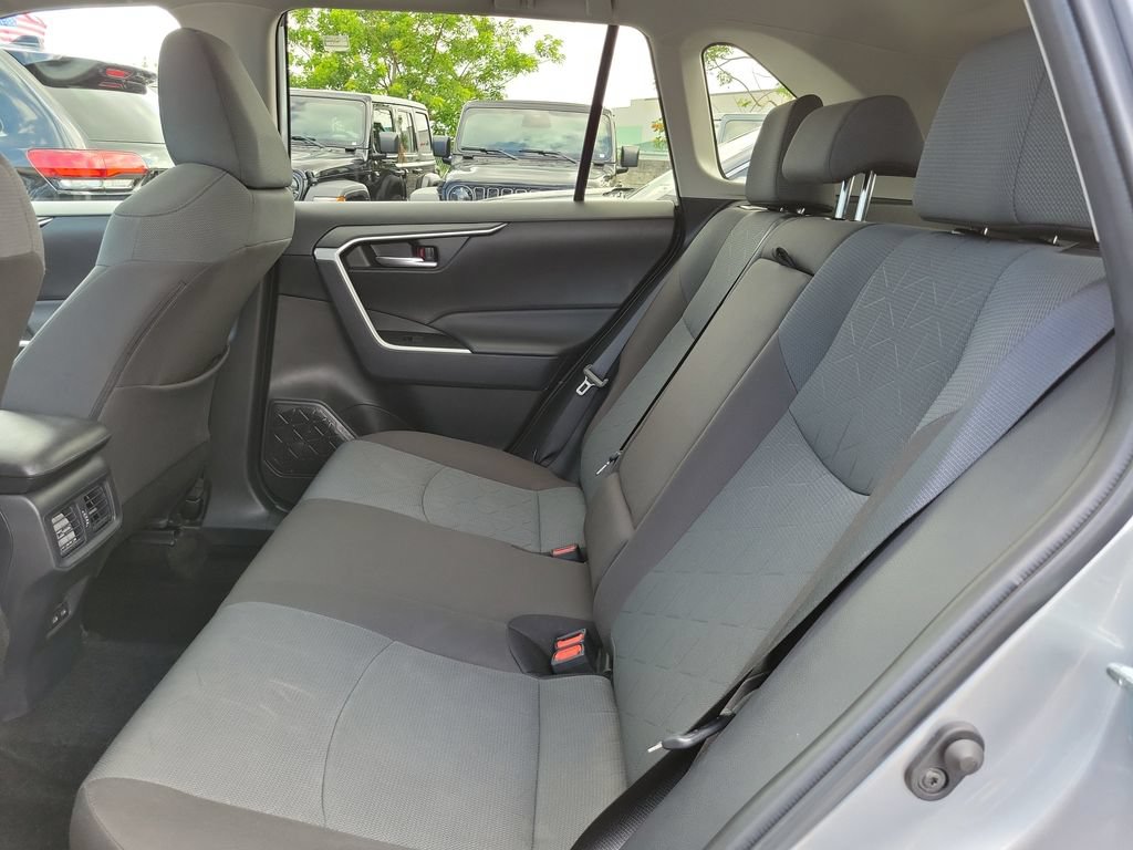 Used 2025 Toyota RAV4 XLE w/ Convenience Package FWD image 17