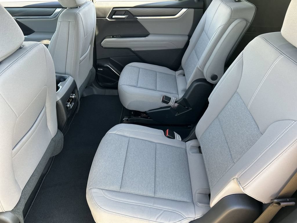 New 2026 GMC Acadia Elevation FWD image 25