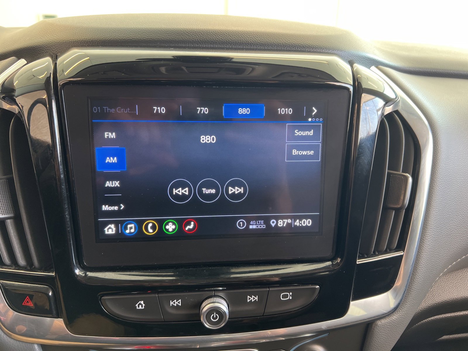 Used 2021 Chevrolet Traverse LT image 17