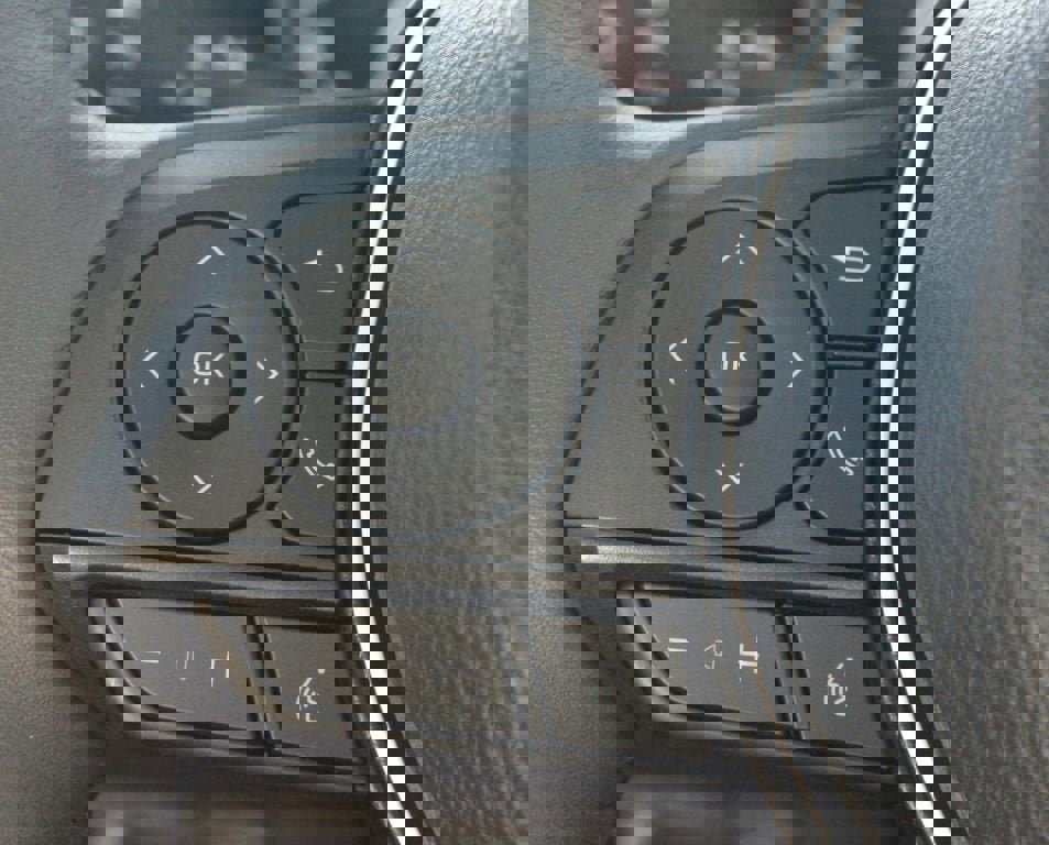 Used 2025 Toyota RAV4 XLE Premium image 10