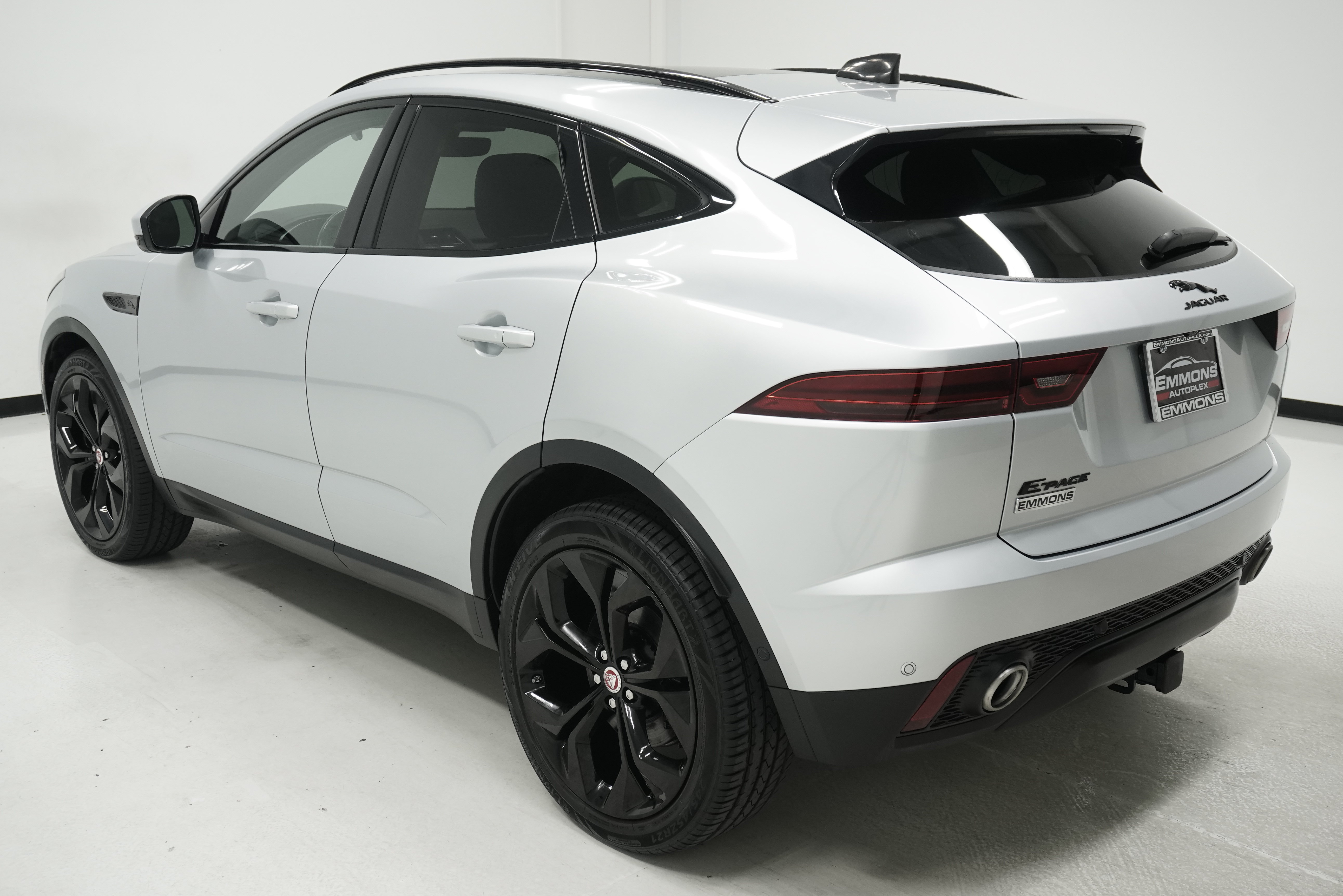 Used 2021 Jaguar E-PACE SE AWD/4WD image 6
