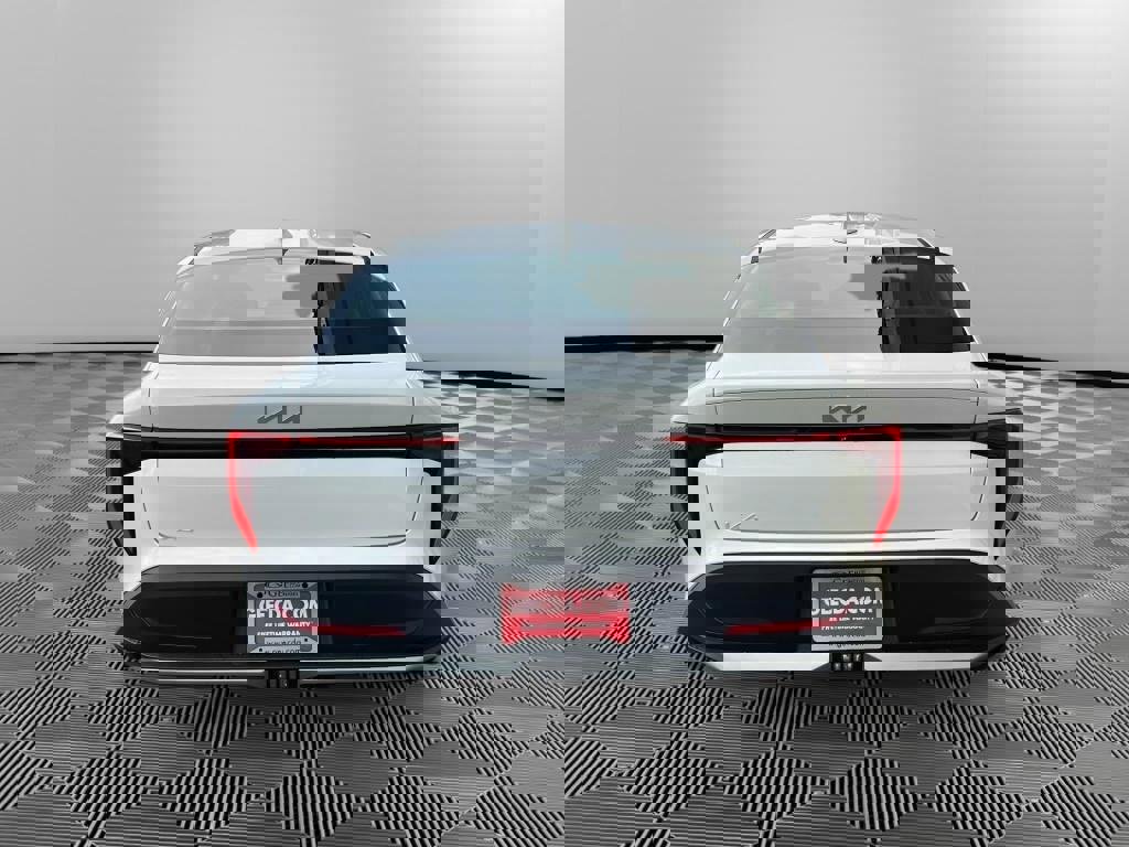 New 2025 Kia K4 LXS image 5