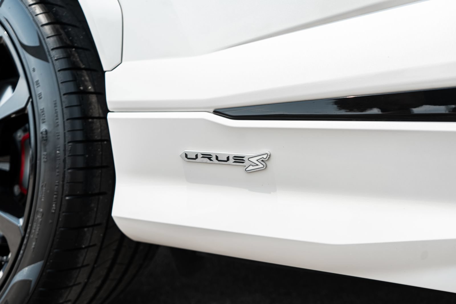Used 2023 Lamborghini Urus S AWD/4WD image 16