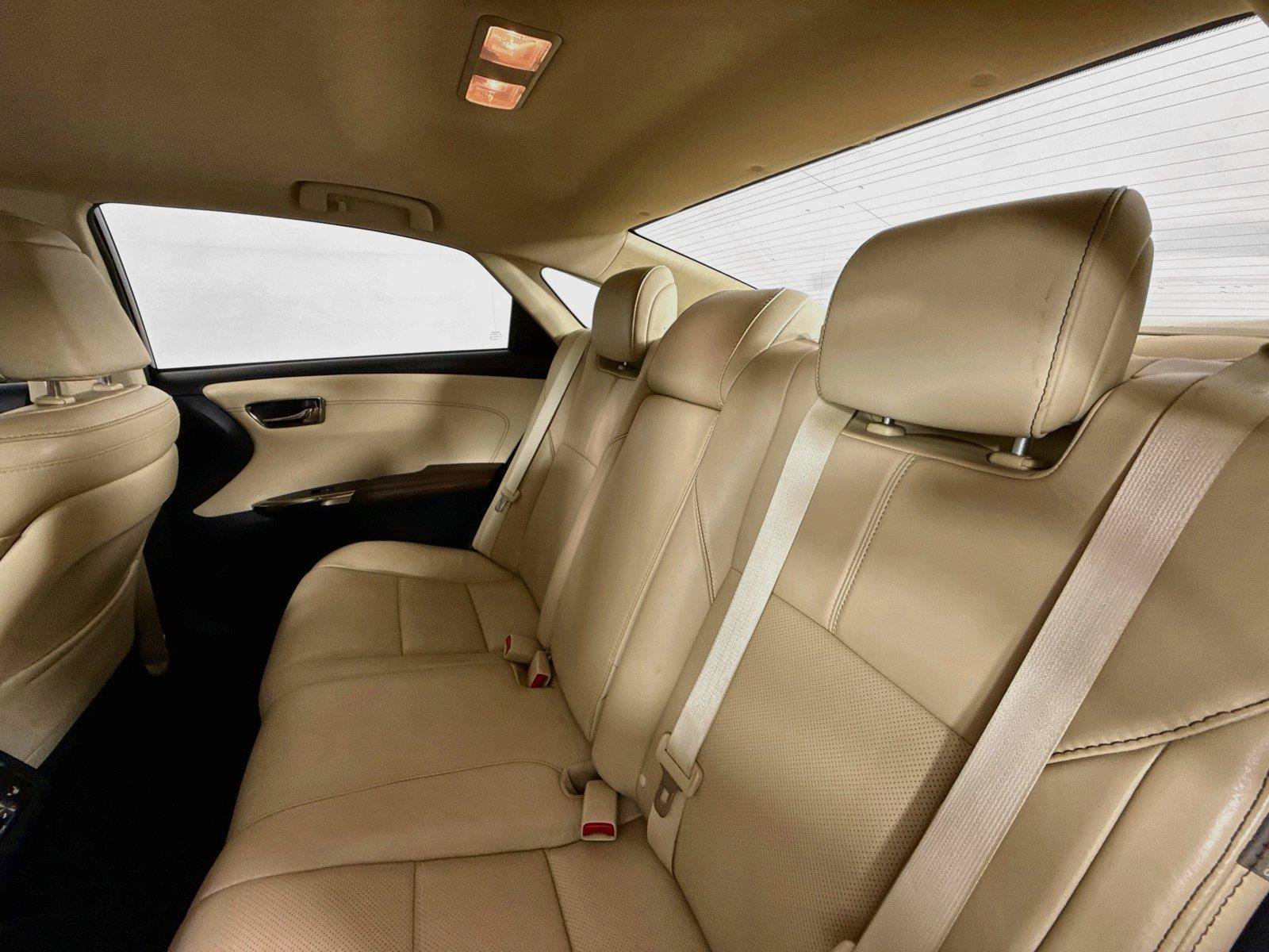 Used 2013 Toyota Avalon Limited FWD image 31