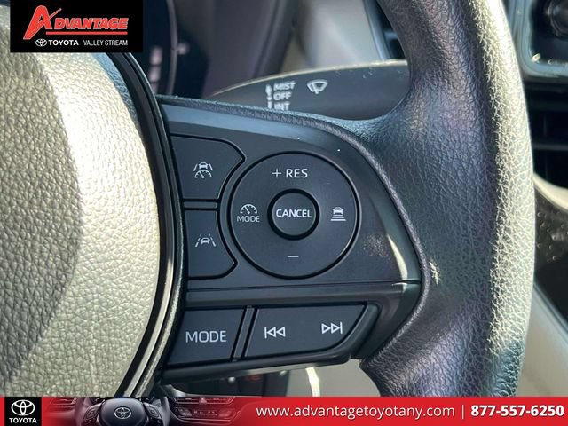 Used 2026 Toyota Corolla LE FWD image 27