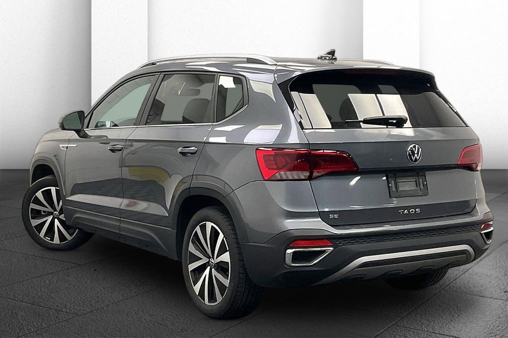 Used 2024 Volkswagen Taos SE image 9