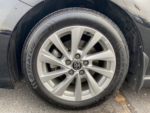 Used 2023 Toyota Camry SE image 21