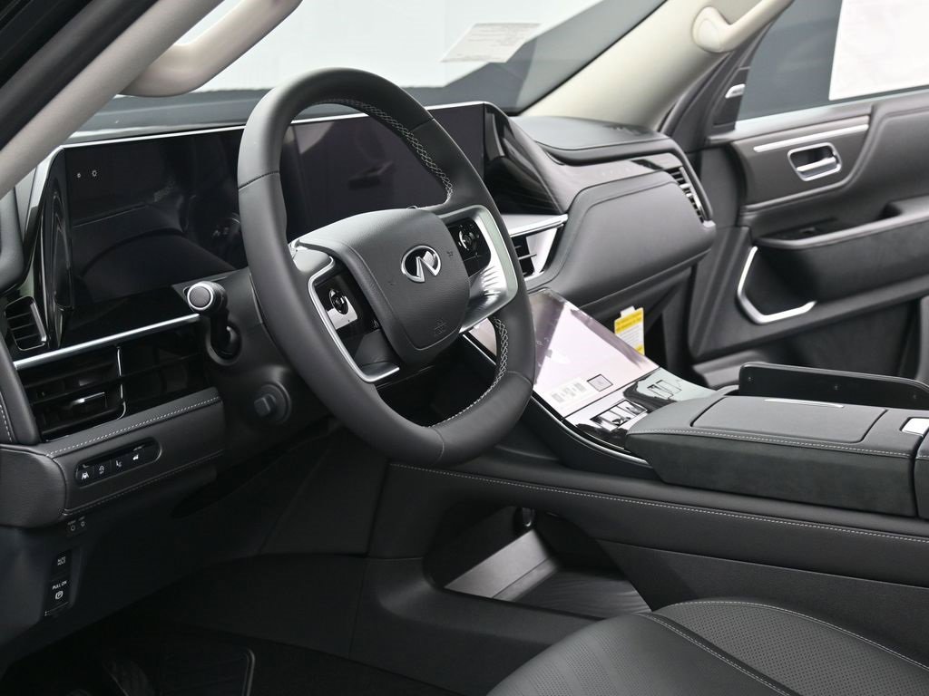 New 2026 INFINITI QX80 Luxe image 7