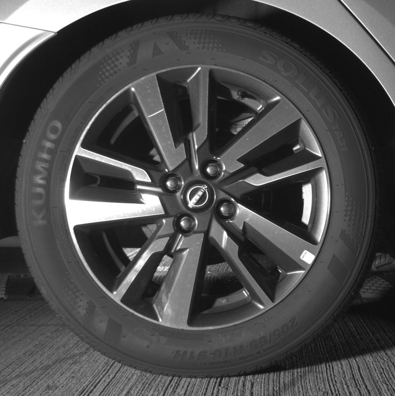 Used 2025 Nissan Versa SV image 15