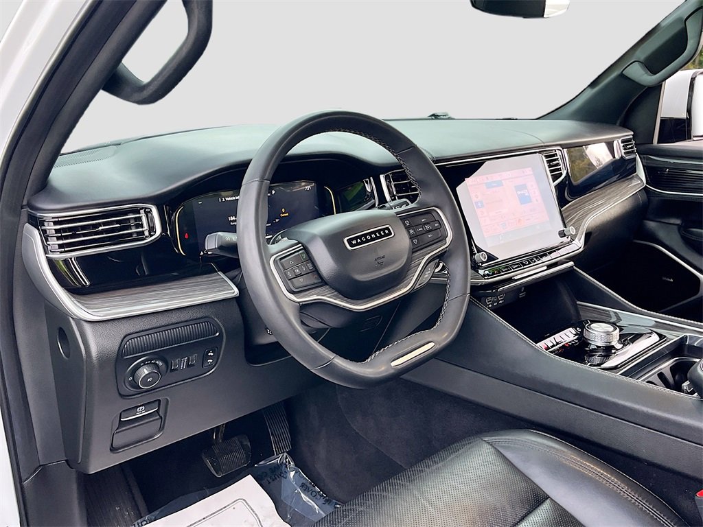 Used 2022 Jeep Wagoneer Series III w/ Premium Group I image 9