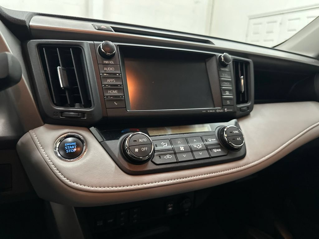 Used 2016 Toyota RAV4 Limited FWD image 43