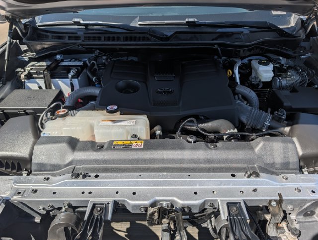 Used 2024 Toyota Tundra SR5 AWD/4WD image 33