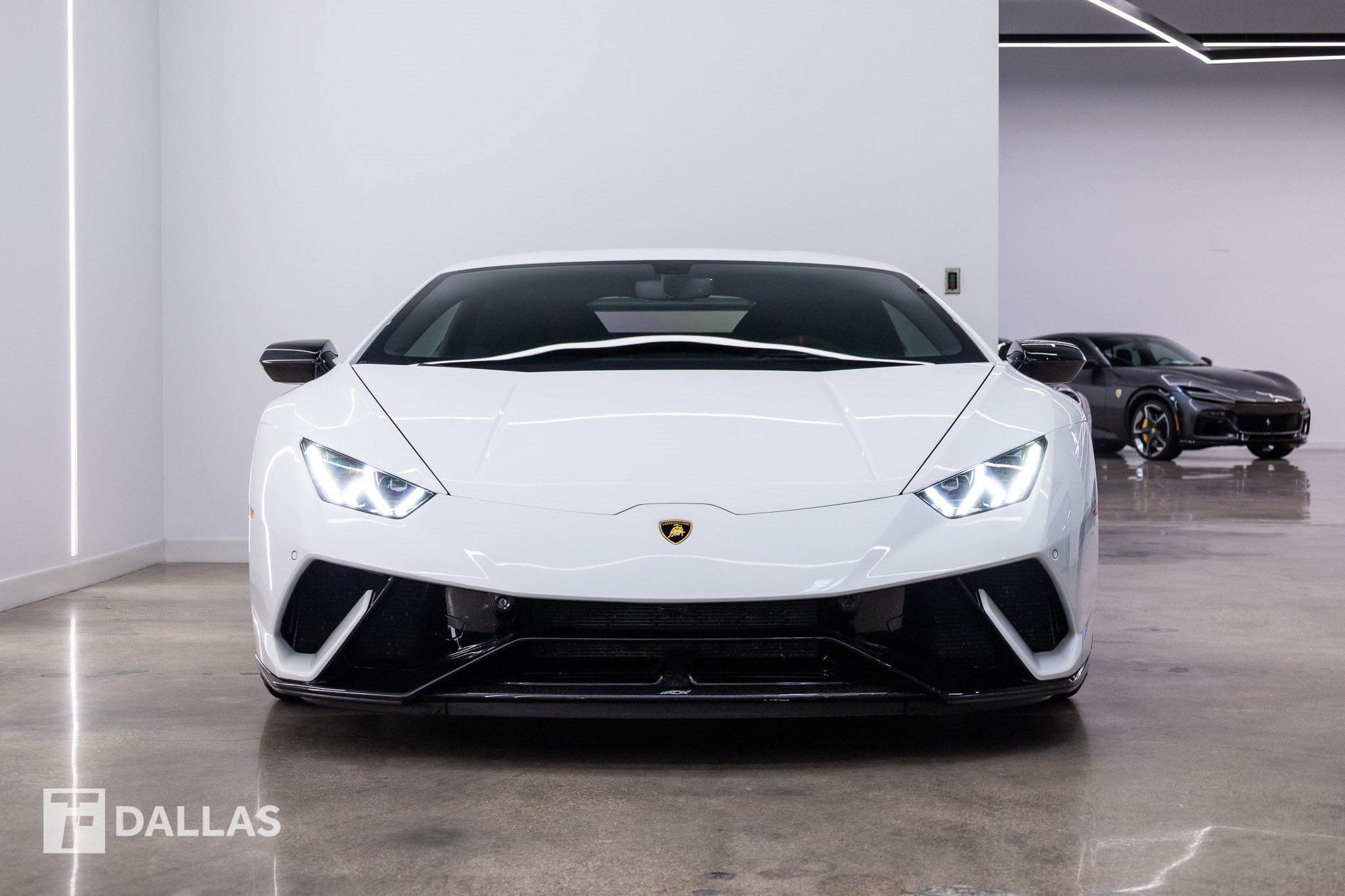 Used 2018 Lamborghini Huracan Performante AWD/4WD image 20