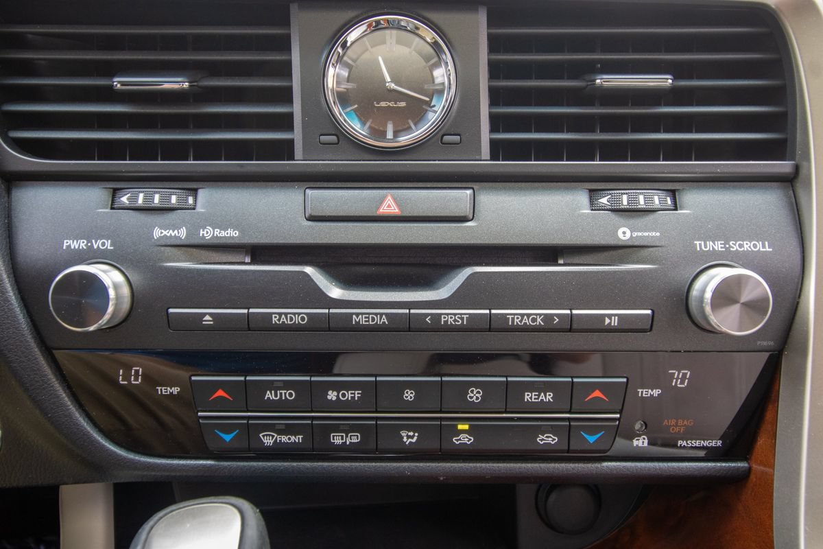 Used 2019 Lexus RX 350L FWD w/ Premium Package image 31
