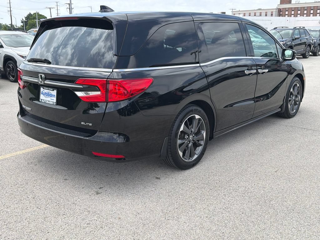 Used 2023 Honda Odyssey Elite image 6