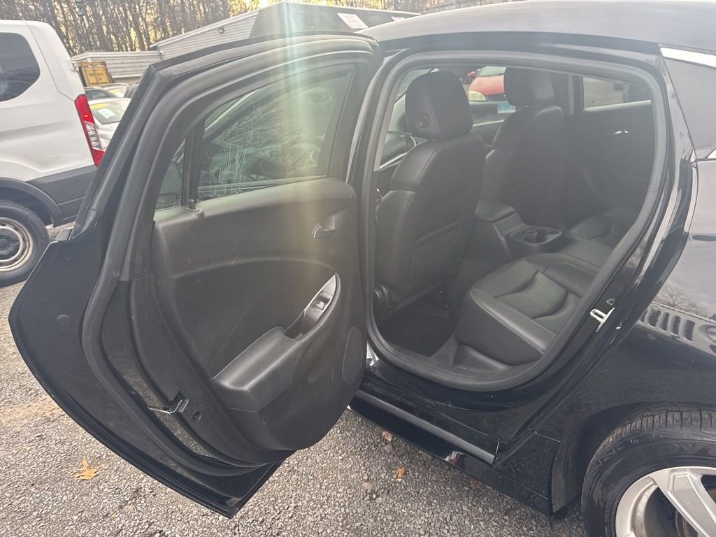 Used 2017 Chevrolet Volt LT w/ Comfort Package image 36