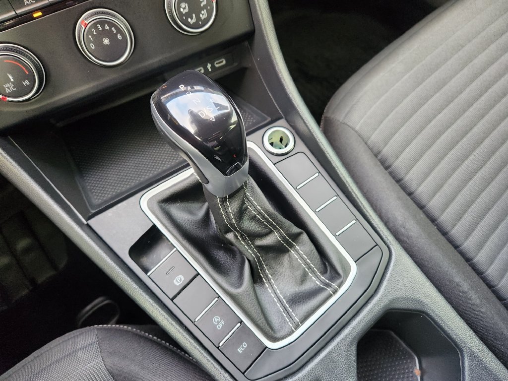 Certified 2023 Volkswagen Jetta S FWD image 15