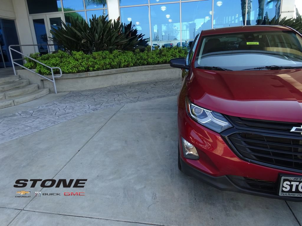 Used 2021 Chevrolet Equinox LT image 32