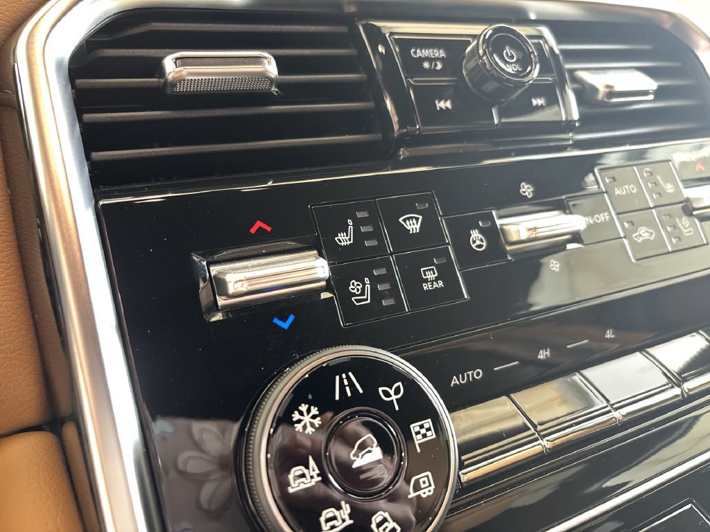 Certified 2025 Nissan Armada Platinum Reserve AWD/4WD image 37