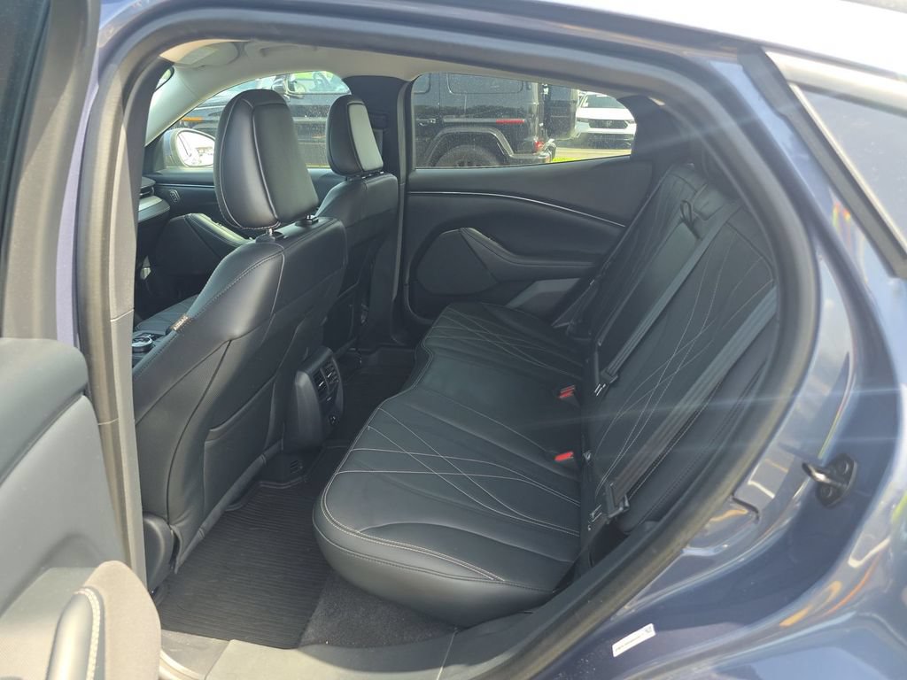 Used 2021 Ford Mustang Mach-E Select AWD/4WD image 6