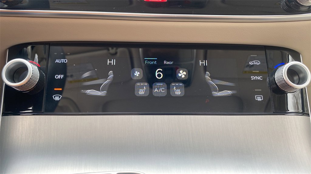 New 2026 Genesis GV70 2.5T Select image 23