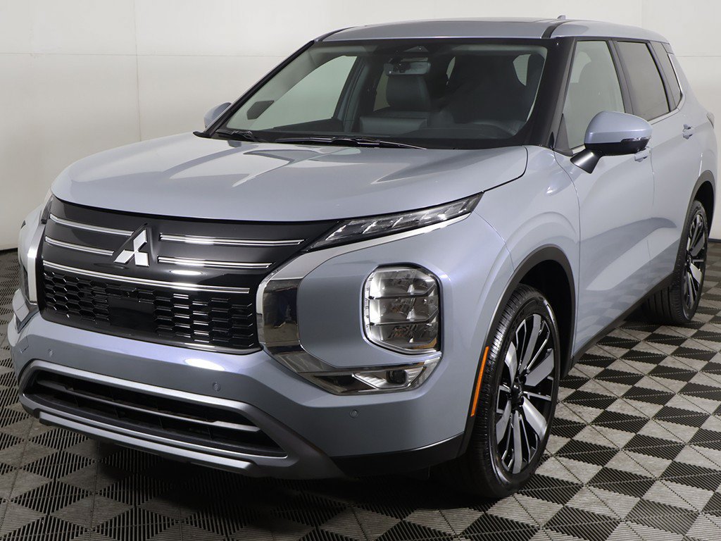 New 2026 Mitsubishi Outlander SE FWD image 11
