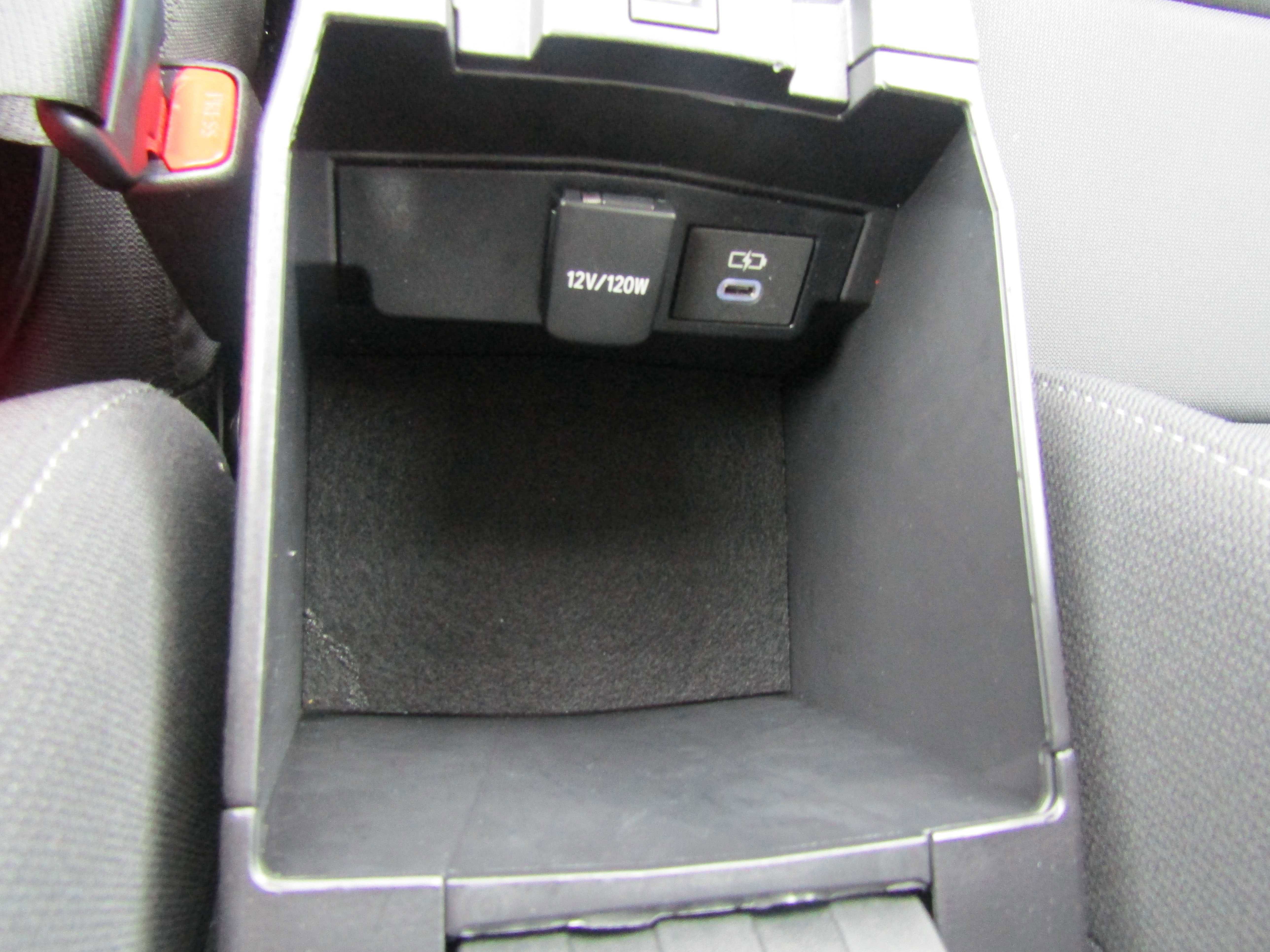 Used 2025 Toyota Corolla LE image 25