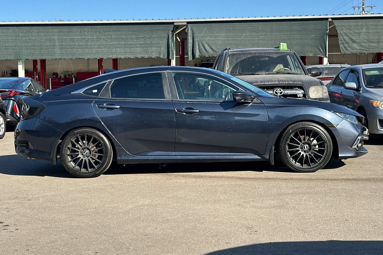 Used 2019 Honda Civic EX-L image 3