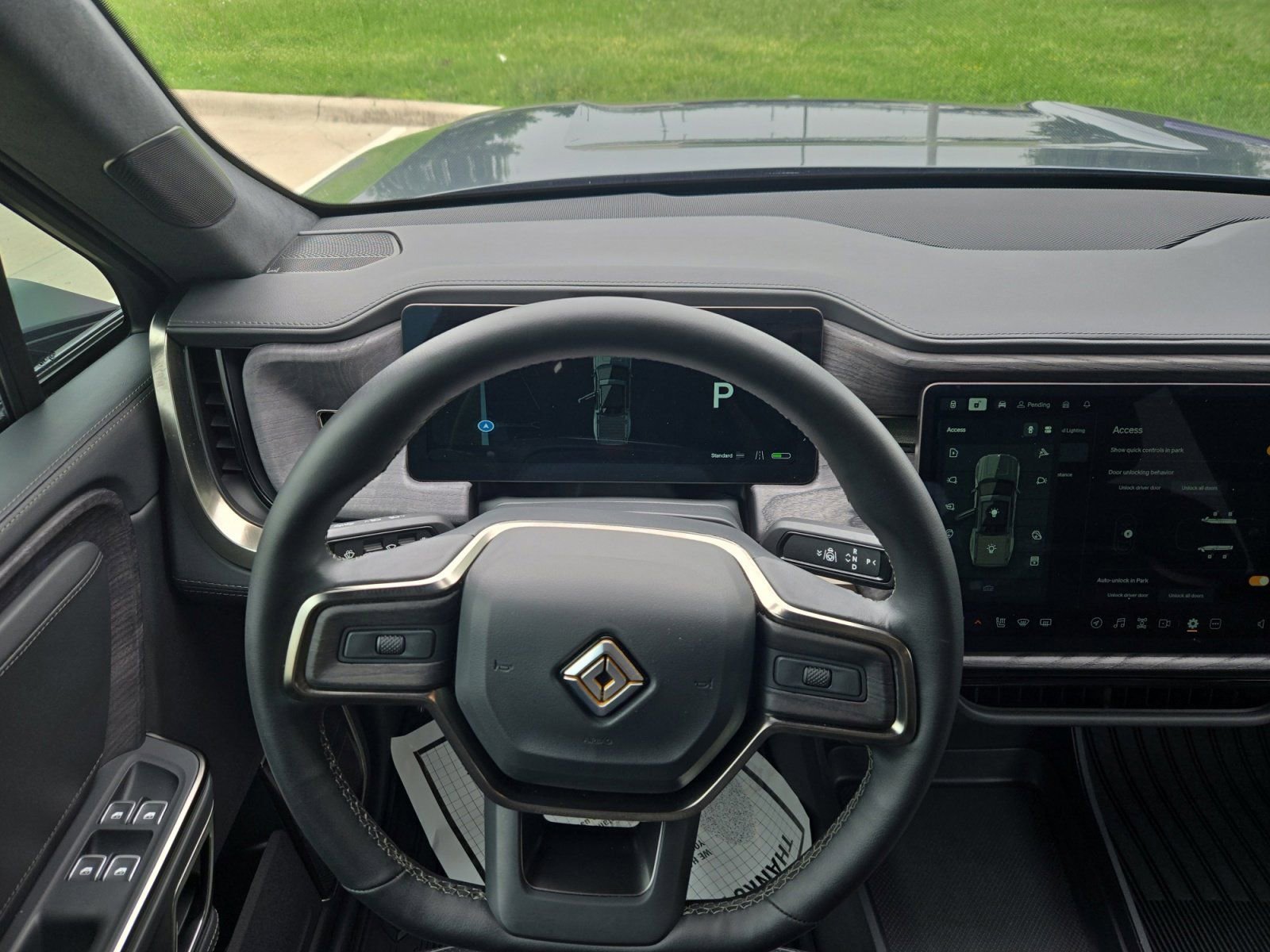 Used 2022 Rivian R1T Adventure AWD/4WD image 17