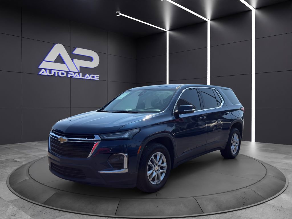 Used 2023 Chevrolet Traverse LS w/ Safety Package