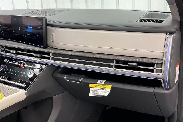 Certified 2026 Hyundai Santa Fe Limited FWD image 18