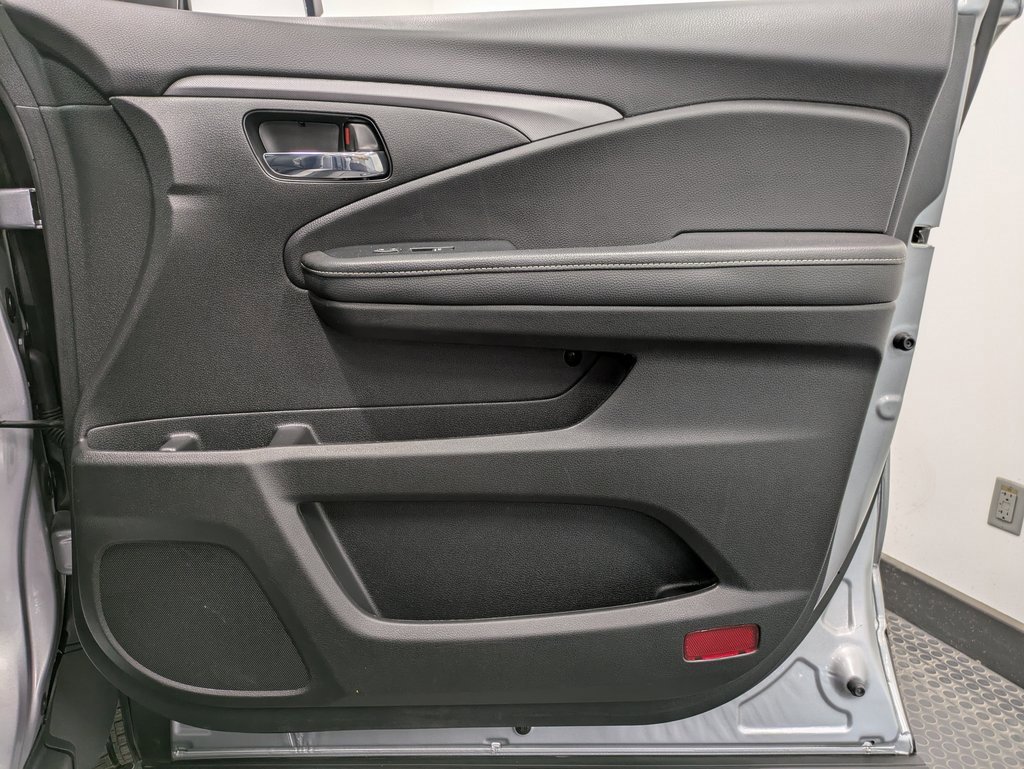 Certified 2023 Honda Ridgeline RTL image 27