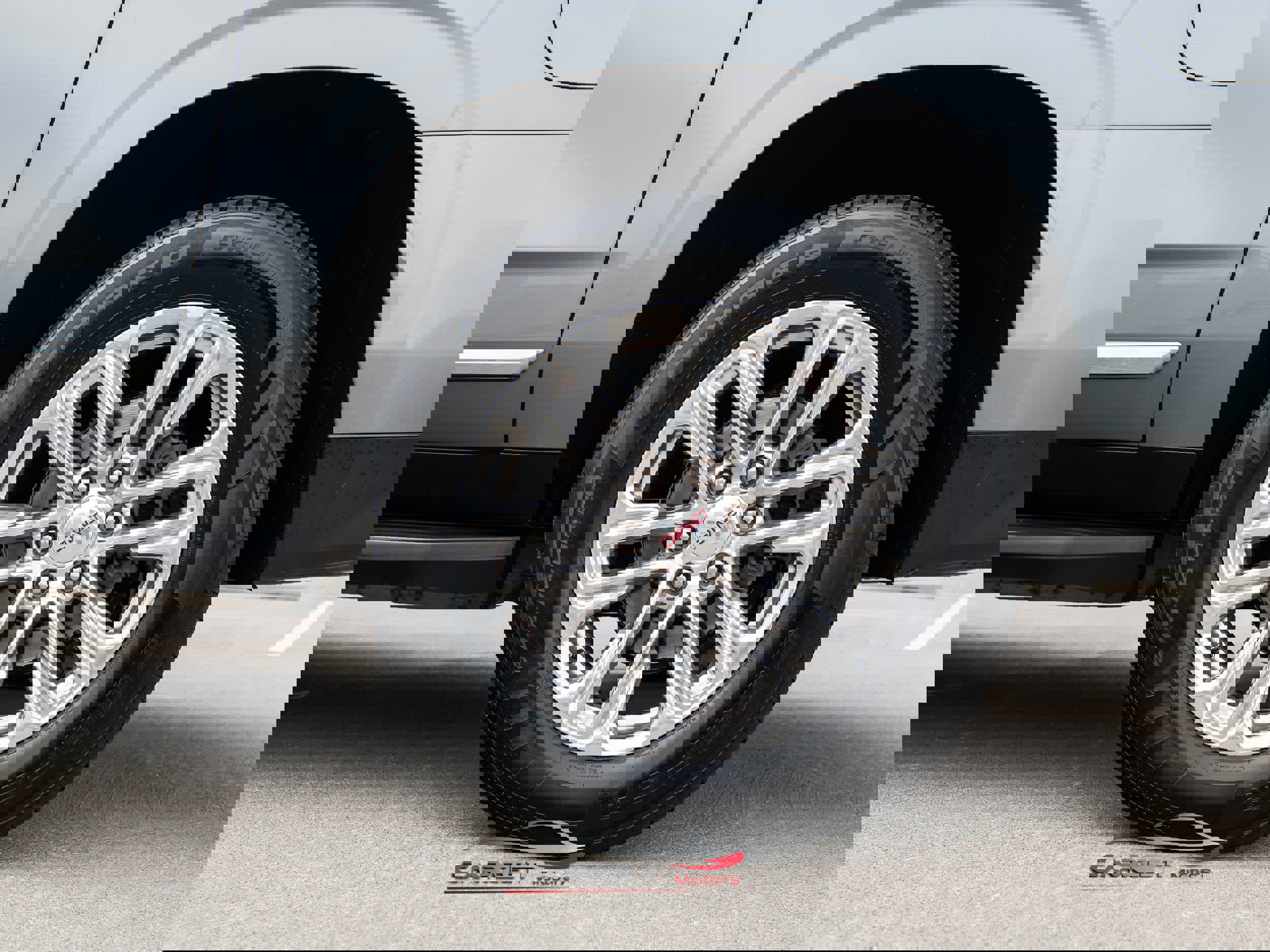 Used 2022 GMC Yukon XL SLT w/ SLT Luxury Package image 12