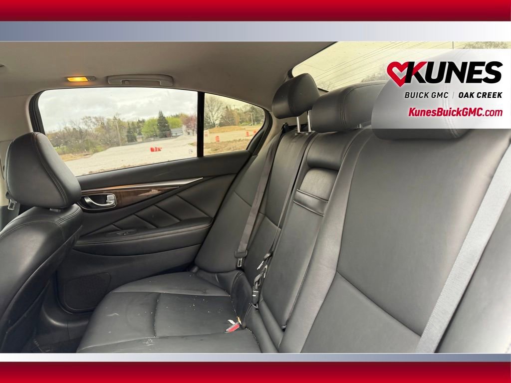 Used 2018 INFINITI Q50 Luxe w/ Essential Package (3.0T Luxe) AWD/4WD image 7