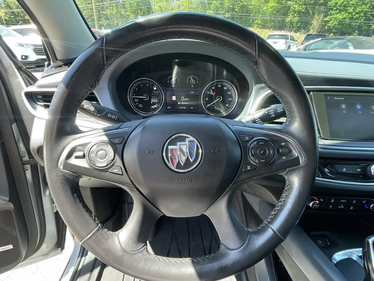 Used 2020 Buick Enclave Essence w/ Sound and Sites Package FWD image 17