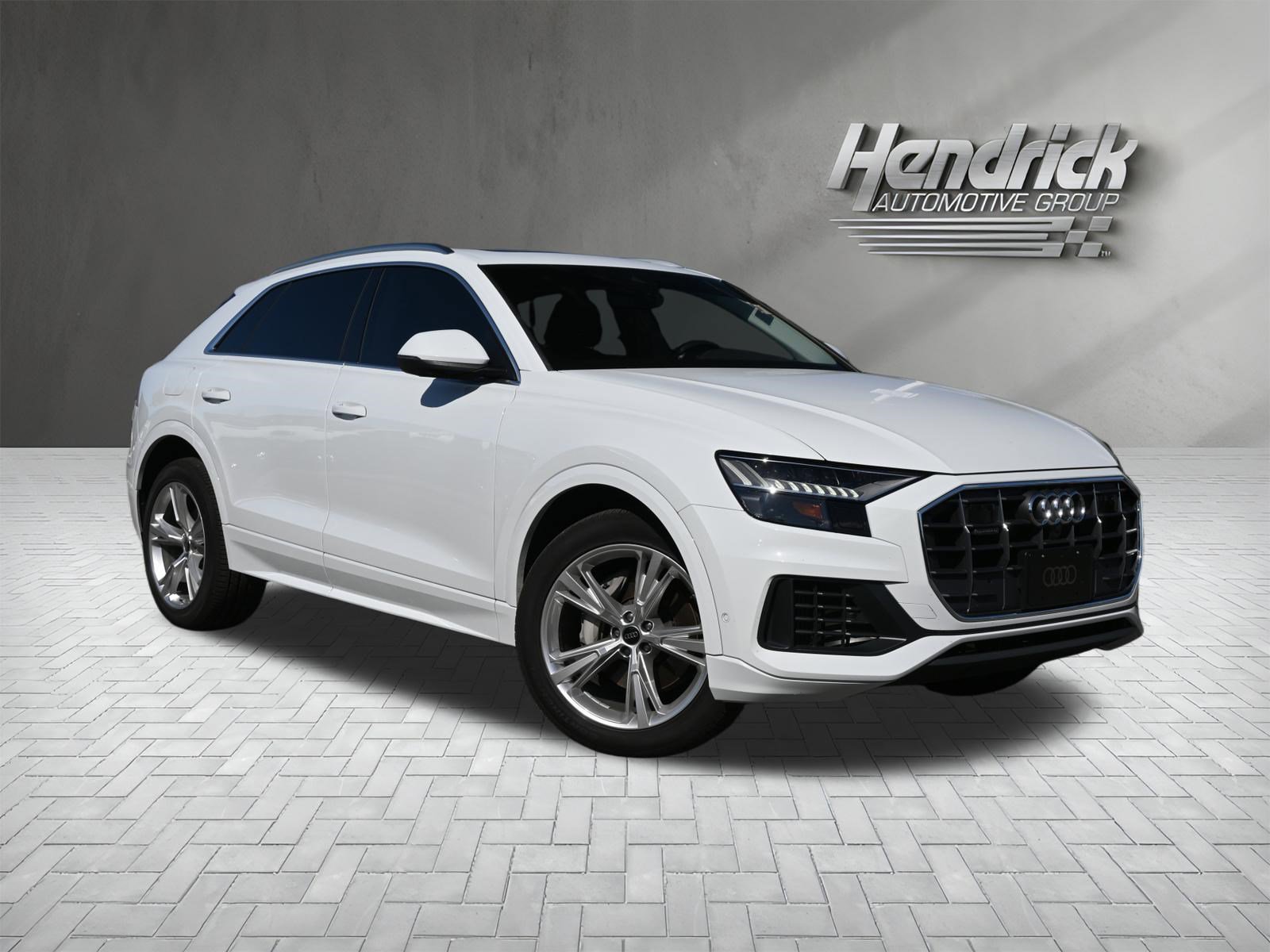 Used 2023 Audi Q8 Premium w/ Convenience Package image 2