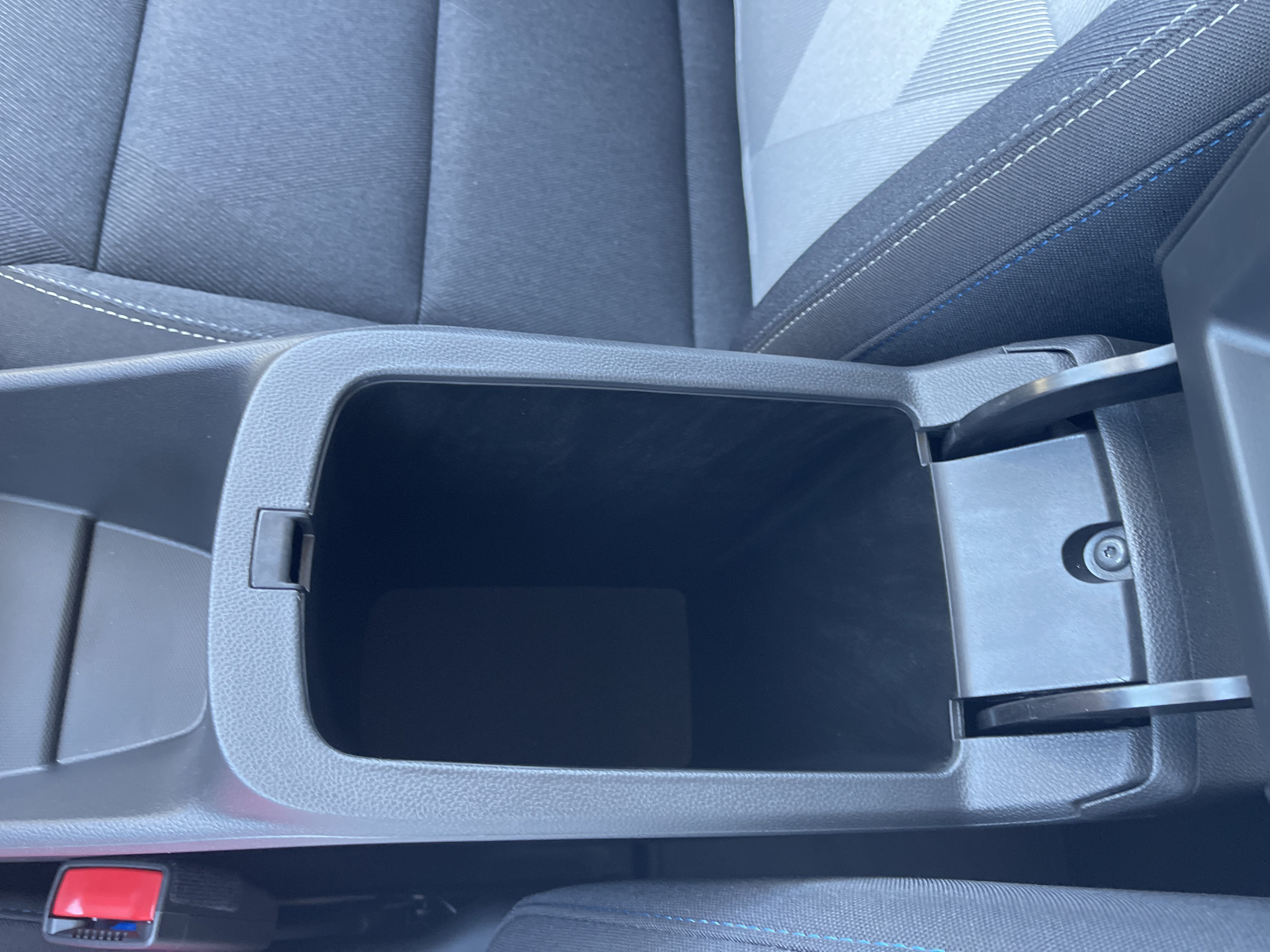 New 2026 Chevrolet Trax LS w/ LS Convenience Package FWD image 30