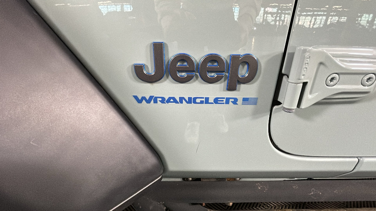 Used 2024 Jeep Wrangler Unlimited AWD/4WD image 11