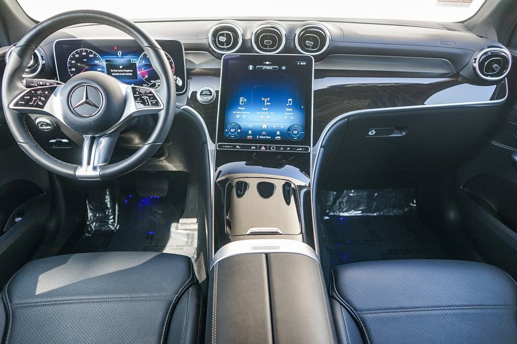 Used 2024 Mercedes-Benz GLC 300 image 11